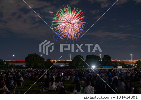 <Tokyo> Kita Ward Fireworks Festival and Fireworks 131414301