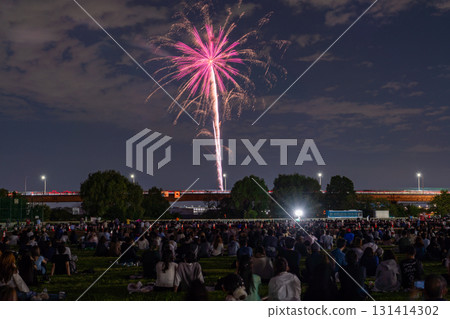 <Tokyo> Kita Ward Fireworks Festival and Fireworks 131414302