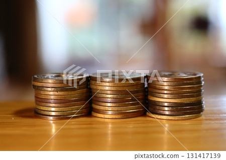 Arrangement of 5 yen coins that can be used for investment and asset management Arrangement of 5 yen coins that can be used for investment and asset management 131417139
