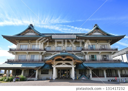 滋賀縣雄偉的琵琶湖大津館，讓人想起歌舞伎劇院 131417232