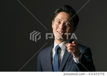 可疑的人 131423778