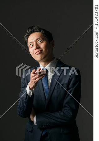 可疑的人 131423781