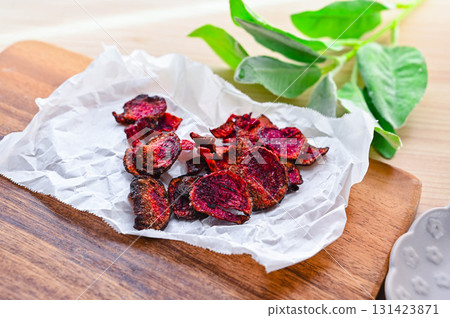 Homemade beet chips 131423871