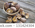 乾香菇，乾貨，漏勺，冬菇，各種形狀 131424304