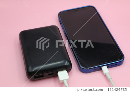 智能手機和移動電池 智能手機和移動電池 131424785
