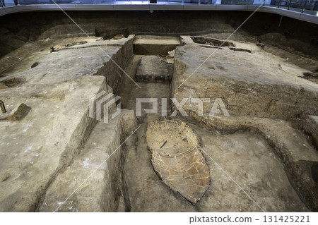 吉野裡歷史公園，北陵，陪葬品為陶棺和銅劍，佐賀縣吉野裡町 131425221