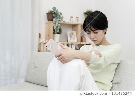 Annoyed young woman Annoyed young woman 131425244