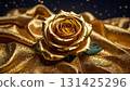 金玫瑰和布料 131425296