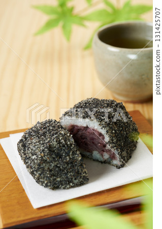 Ohagi (Early Weekend) image Ohagi (Early Weekend) image 131425707