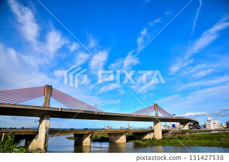 愛知縣：名古屋高速公路6號線赤通博大橋 131427538