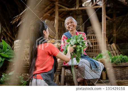 Joyful Generations A Truly Beautiful Moment That Celebrates the Spirit of Agriculture Joyful Generations A Truly Beautiful Moment That Celebrates the Spirit of Agriculture 131429158
