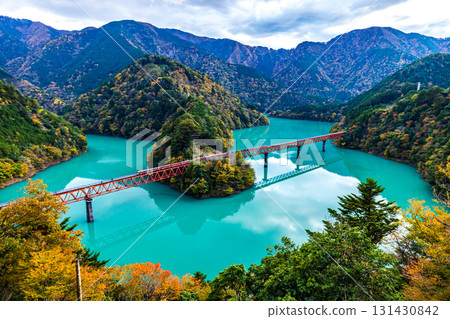 靜岡縣奧大井站的秋日風景 131430842