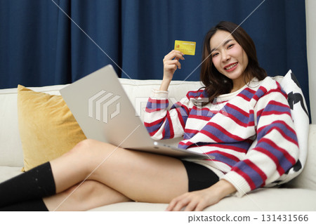 Shopping Online Shopping Online 131431566