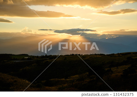 Sunset shining on the plateau 131432375