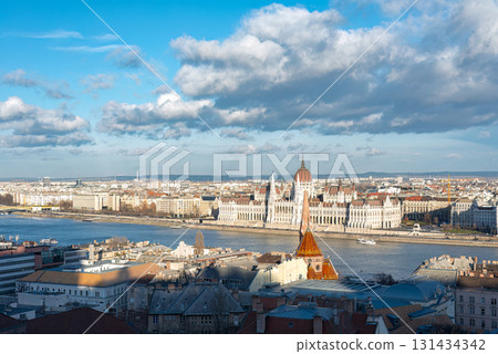 The Hungarian parliament building is shining on a sunny day in Budapest 131434342