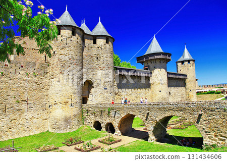 medieval castle Carcassonne (France, Languedoc) medieval castle Carcassonne (France, Languedoc) 131434606