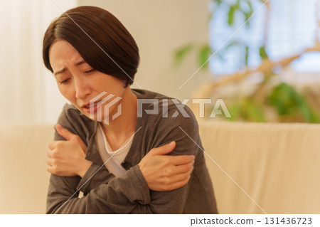 A cold lady 131436723