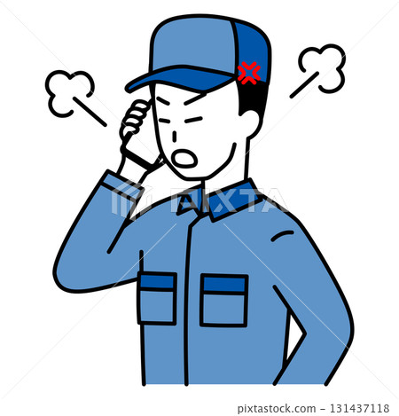 一名身穿工作服的男子在用智慧型手機通話時生氣 131437118