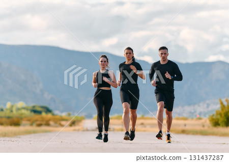 Preparation of the athletic team for the Athletic Marathon Journey 131437287