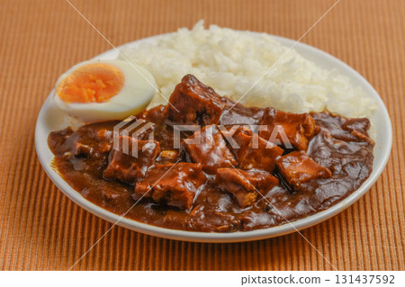 Deep-fried tofu curry rice Deep-fried tofu curry rice 131437592