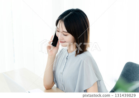 Woman working in the office Woman working in the office 131439829