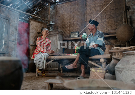 Exploring Cultural Exchange in a Traditional Setting with an Elderly Couple 131441123
