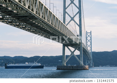 Akashi Kaikyo Bridge and Awaji Island at dusk as seen from Maiko Park Akashi Kaikyo Bridge and Awaji Island at dusk as seen from Maiko Park 131441575