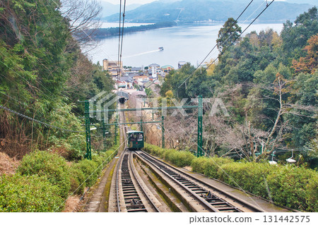 Amanohashidate Kasamatsu Park, view from the Amanohashidate cable car (Miyazu City, Kyoto Prefecture) 131442575