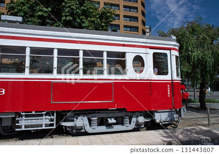 岐阜縣岐阜市：JR岐阜站前/名鐵Mo513圓窗列車側視圖 131443807