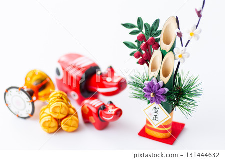 New Year's pine decoration on a white background 131444632