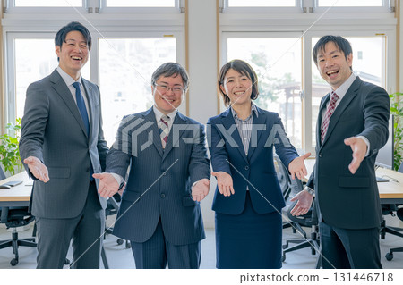 Smile business team Smile business team 131446718