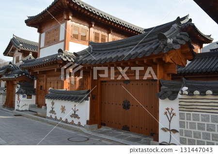 韓國首爾市恩平區新韓屋村的風景 韓國首爾市恩平區新韓屋村的風景 131447043