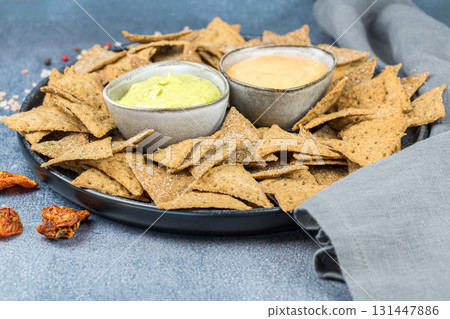 Crackers Crackers 131447886