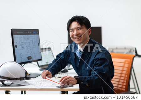 Construction management desk work 131450567