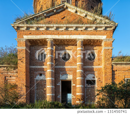 Abandoned church of Michael the Archangel, Tula region Abandoned church of Michael the Archangel, Tula region 131450741