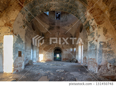 Abandoned church of Michael the Archangel, Tula region Abandoned church of Michael the Archangel, Tula region 131450748