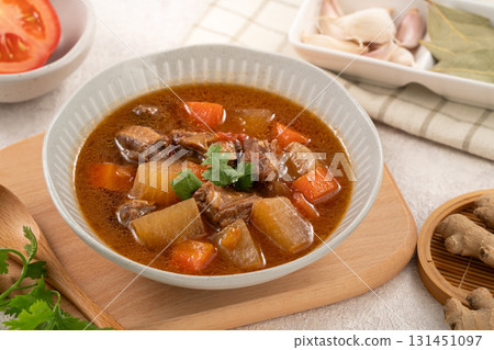 番茄 牛肉 蘿蔔 beef stew carrot radish トマトと大根の牛肉煮込み 番茄 牛肉 蘿蔔 beef stew carrot radish トマトと大根の牛肉煮込み 131451097