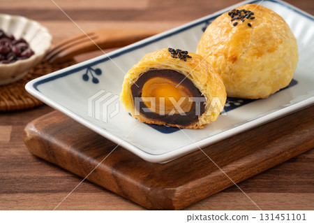 中秋節 月餅 蛋黃酥 中秋 Mid-Autumn Festival Moon cake げっぺい 131451101