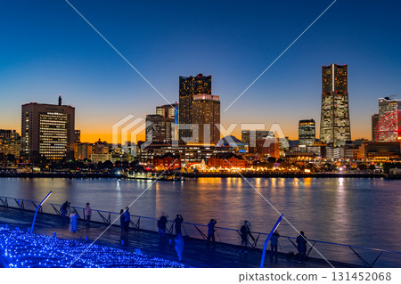 [Kanagawa Prefecture] Yokohama Minato Mirai Light-up Illumination - Distant view of Mt. Fuji between the buildings - Twilight 131452068