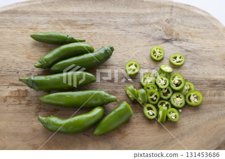 新鮮墨西哥辣椒 131453686