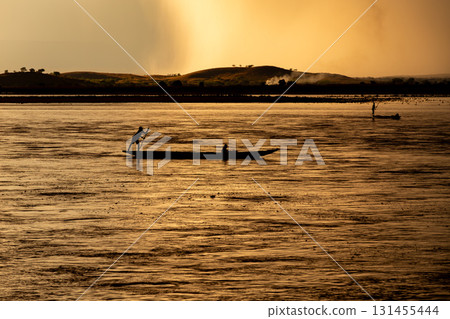 Fishermen on the Mahajilo River, Madagascar 131455444