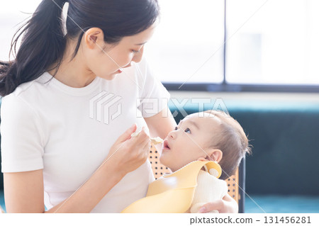 Baby food childcare 131456281