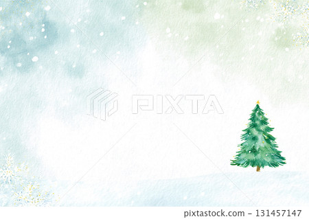 冬日雪景與樹木的水彩背景素材。淡色系的自然聖誕框架。 131457147