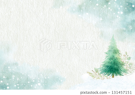 冬日雪景與樹木的水彩背景素材。淡色系的自然聖誕框架。 131457151