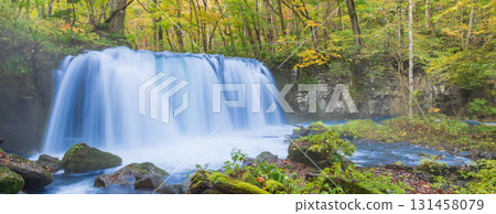 "Aomori Prefecture" Oirase Gorge with Autumn Leaves, Towada City 131458079