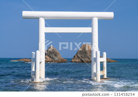 <福岡縣>白色鳥居、櫻井二見浦 <福岡縣>白色鳥居、櫻井二見浦 131458254