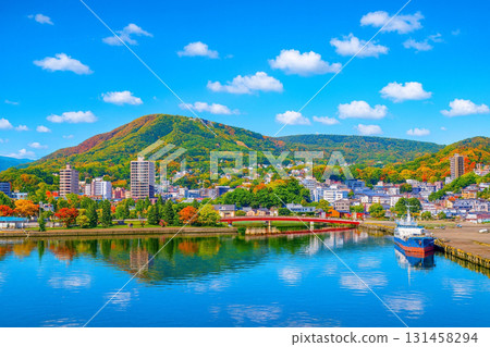 小樽市和天狗山的秋葉 131458294