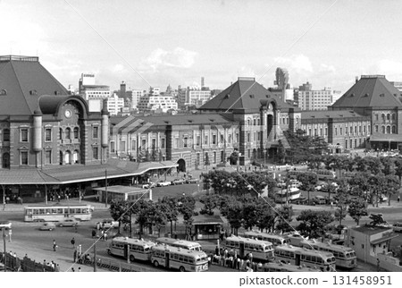 Old photo from 1962, view of the Marunouchi exit of Tokyo Station 131458951