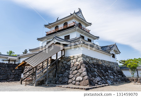 宮城縣白石市晴朗天氣下的白石城天守閣 131459070