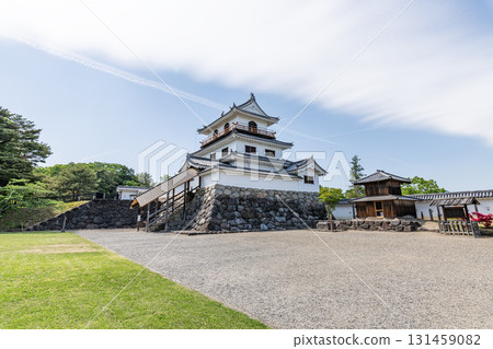 宮城縣白石市晴朗天氣下的白石城天守閣 131459082